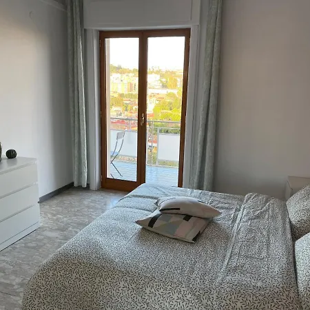 Balcony House דירה *