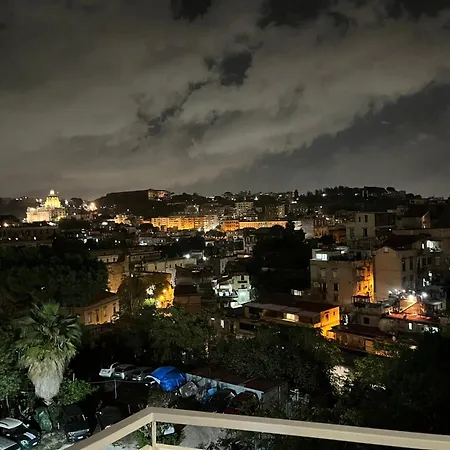 Balcony House דירה *