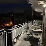 Апартаменты Balcony House