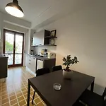 Balcony House Апартаменты *