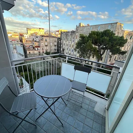 Balcony House *